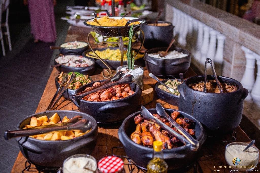 04 Mesa de Jantar (2).jpeg